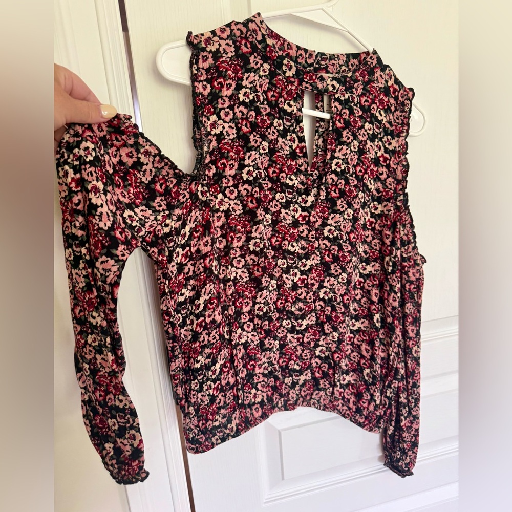 American Rag Floral Blouse - Black and Pink